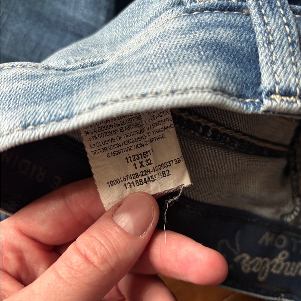 Women’s Wrangler Willow Riding Jeans Bundle - Picture 3 of 3
